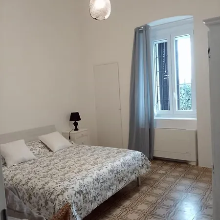 Maison Valentina *